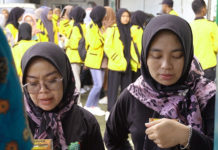 Rombongan SMK Bintang Nusantara Minati Produk Pak Oles