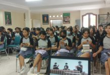 SMK Farmasi Saraswati 3 Denpasar Kunjungi Industri Pak Oles di Buleleng