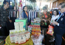 Stan Produk Pak Oles Meriahkan Acara Rotary Distrik 3420 & 3310 Di Sanur, Produk Herbal Diminati Peserta