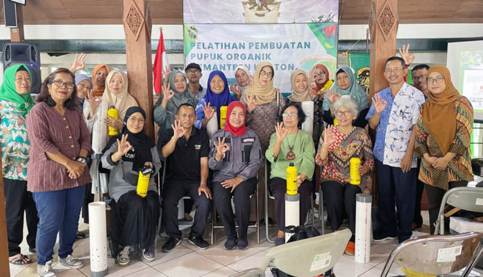 pelatihan pembuatan pupuk pakai EM4