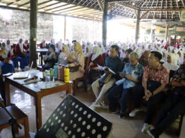 120 Mahasiswa Farmasi STIK Siti Khadijah Palembang Kunjungan Industri Ke Pak Oles