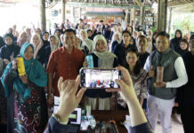 113 Mahasiswa Farmasi UM Palopo Kunjungi Industri Herbal Pak Oles Di Bali