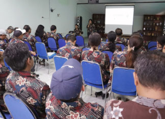 Puluhan Karyawan Produksi KPOT Ikuti Pelatihan CPOTB dan Halal