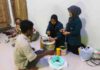 KKN Unila Kenalkan EM4 dan Aplikasi AI, Bantu Petani Pematang Baru Terapkan Pertanian Sehat