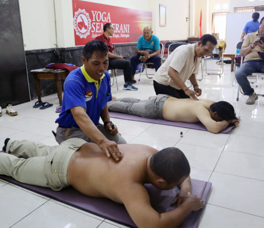 Kolaborasi Bokashi Naturopati dan Totok Punggung UAR Bali Gelar Bakti Sosial Kesehatan Alami Gratis