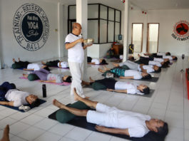Sound Healing di Yoga Pak Oles Studio, Pak Oles: Getaran Suara Mampu Menyeimbangkan Energi Tubuh