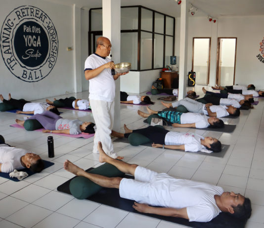 Sound Healing di Yoga Pak Oles Studio, Pak Oles: Getaran Suara Mampu Menyeimbangkan Energi Tubuh