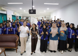 Teknik Pemasaran Pak Oles Menginspirasi Siswa SMK Pancasila 4 Baturetno Wonogiri-Jawa Tengah