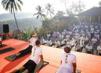 Dari Perayaan Hari Yoga Internasional, Dr Wididana “Tularkan” Yoga untuk Kesehatan dan Kesejahteraan